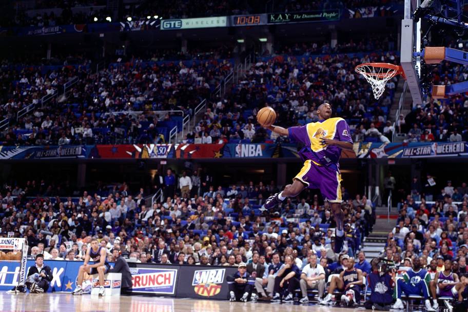 1997: Kobe Bryant iscrive il suo nome nell&#39;albo d&#39;oro della gara delle schiacciate a Cleveland